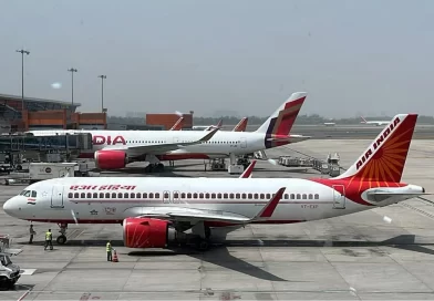 LPG के बाद हवाई सफर महंगा: Air India ने फ्यूल सरचार्ज बढ़ाया, घरेलू टिकट पर ₹399 अतिरिक्त