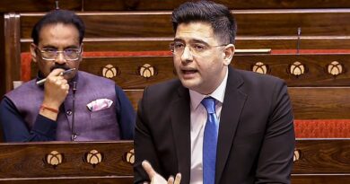 संसद में उठा मोबाइल रिचार्ज का बड़ा मुद्दा: 12 महीने में 13 बार क्यों करना पड़ता है रिचार्ज?