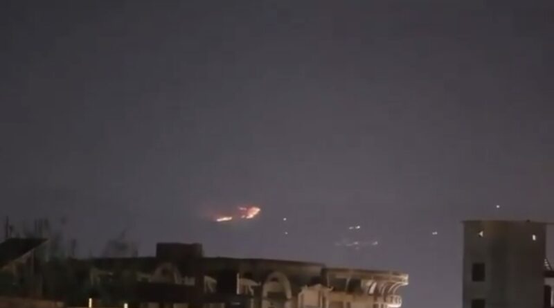 अफगानिस्तान ने पाकिस्तान के सैन्य ठिकानों पर ताबड़तोड़ हमले – खैबर पख्तूनख्वा में धमाके, ड्रोन और ग्राउंड अटैक!