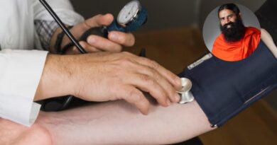 हल्के में न लें हाइपरटेंशन की समस्या, बढ़ा सकती है ब्रेन हैमरेज का खतरा! रामदेव ने बताए बीपी कंट्रोल करने के 7 सबसे प्रभावी उपाय