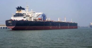 बड़ी राहत: हमलों के बीच 80,800 मीट्रिक टन कच्चा तेल लेकर मुंद्रा पोर्ट पहुंचा भारतीय टैंकर ‘जग लाडकी’