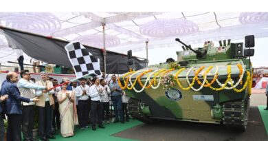 DRDO का स्वदेशी ‘जल-थल’ योद्धा तैयार: ऊबड़-खाबड़ पहाड़ों और गहरी नदियों को चीरकर निकलेगा यह नया आर्मर्ड व्हीकल