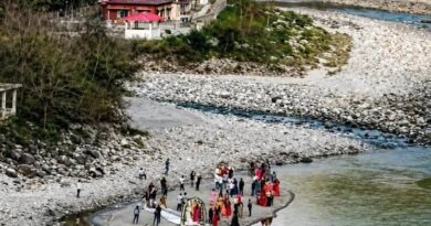 ​देवभूमि की परंपराओं पर चोट: मर्चूला में श्मशान घाट पर सजा दी शादी की स्टेज, जयमाला देख भड़के लोग