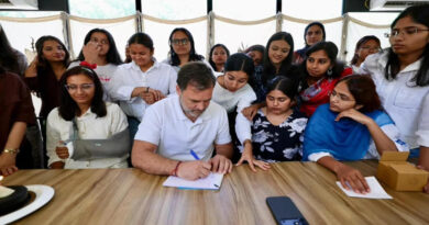 राहुल गांधी ने गार्गी कॉलेज की छात्राओं से किया खुलकर संवाद, बोले- ‘Gen Z महिलाएं देश का भविष्य, जादूगर के ट्रिक्स खत्म हो गए’
