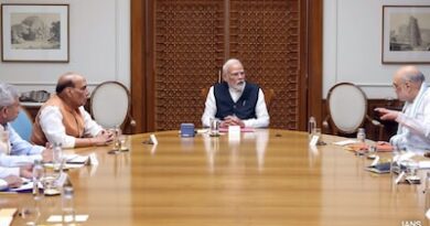 सेवा तीर्थ में 4.5 घंटे चली मोदी मंत्रिपरिषद की मैराथन बैठक: PM का सख्त संदेश—”फाइलें अटकाना बंद करें, ‘विकसित भारत 2047’ के विजन पर करें काम”