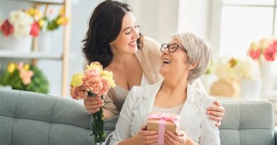 मदर्स डे विशेष: मां की मुस्कान के साथ उनकी सेहत का भी रखें ख्याल, हर साल जरूरी हैं ये 5 हेल्थ चेकअप