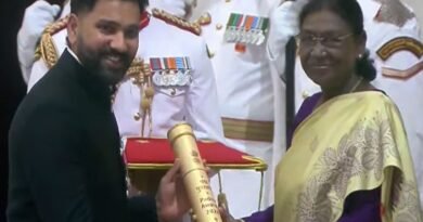राष्ट्रपति मुर्मू ने रोहित शर्मा को ‘पद्म श्री’ से किया सम्मानित, 2024 वर्ल्ड कप और 2025 चैंपियंस ट्रॉफी जीत के कप्तान को मिला देश का बड़ा सम्मान