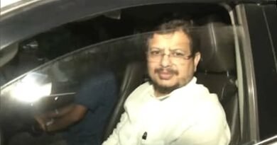 बंगाल में तृणमूल कांग्रेस की फूट गहरी: बागी गुट के नेता ऋतब्रत बनर्जी का दावा—64 विधायकों ने स्पीकर को सौंपी सूची, फ्लोर टेस्ट को तैयार