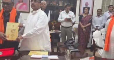 सुवेंदु सरकार का पहला पूर्ण बजट: भाजपा ने बताया ‘नए बंगाल का शिलान्यास’, टीएमसी ने उठाए डीए, कर्ज और बेरोजगारी पर सवाल