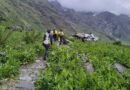 उत्तराखंड के पहाड़ों में रहस्य: दयारा बुग्याल, पिंडारी और फूलों की घाटी से तीन पर्यटक लापता; रेस्क्यू में जुटीं SDRF और NDRF की टीमें