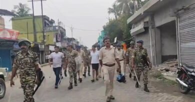 ​कभी था खौफ, अब हाफ पैंट में पैदल घुमा रही पुलिस: TMC नेता जहांगीर खान का वीडियो वायरल; खुद को बताते थे ‘पुष्पा’