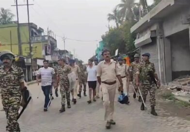 ​कभी था खौफ, अब हाफ पैंट में पैदल घुमा रही पुलिस: TMC नेता जहांगीर खान का वीडियो वायरल; खुद को बताते थे ‘पुष्पा’