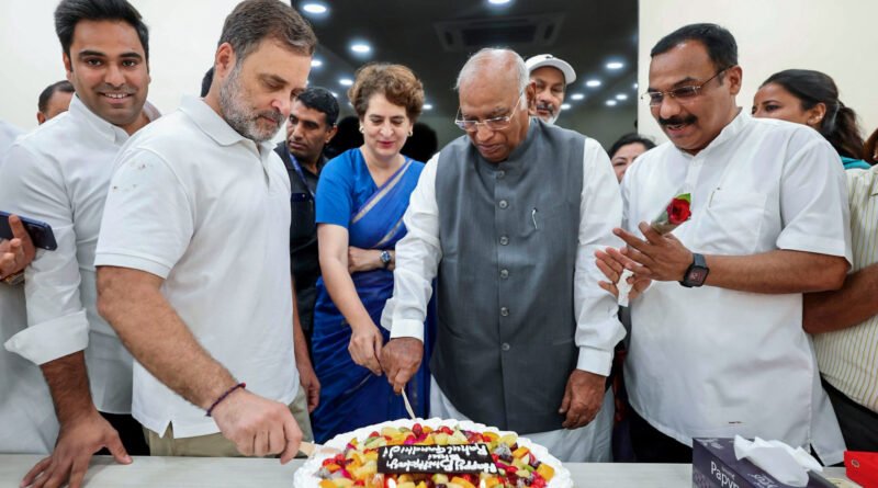 राहुल गांधी का 56वां जन्मदिन: पीएम मोदी और खड़गे समेत विपक्षी नेताओं ने दी बधाई; ‘परशुराम अवतार’ वाली तस्वीर पर छिड़ा विवाद