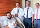 सर्जरी के बाद सामने आई राम चरण की पहली तस्वीर, चेहरे पर मुस्कान देख फैंस ने ली राहत की सांस