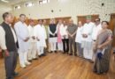 मुख्यमंत्री पुष्कर सिंह धामी से पूर्व विधायकों और विभिन्न संगठनों ने की भेंट; सर्वाधिक कार्यकाल के लिए दी बधाई