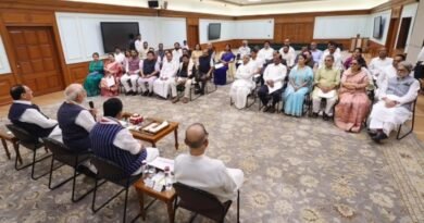 पीएम नरेंद्र मोदी की NDA सांसदों के साथ बैठक: “संसदीय डिबेट में भाग लें, NDA एक परिवार है”