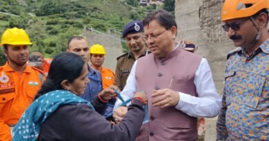 अहमदाबाद की धनगौरी बरोलिया ने सीएम धामी को भेजी राखी; पत्र लिखकर याद की धराली आपदा के दौरान दुपट्टे के टुकड़े से बांधी राखी की कहानी