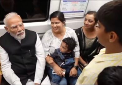 पीएम मोदी ने मेट्रो से किया सफर; DU के श्रीराम कॉलेज ऑफ कॉमर्स (SRCC) के शताब्दी समारोह में हुए शामिल