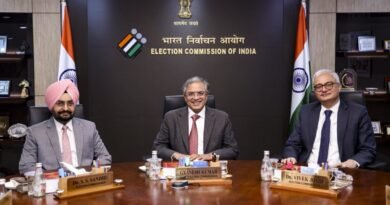 चुनाव आयोग का स्पष्टीकरण: अंदरूनी मतभेद की खबरों को नकारा, एसआईआर और फॉर्म 6 विवाद पर दिए बिंदुवार जवाब