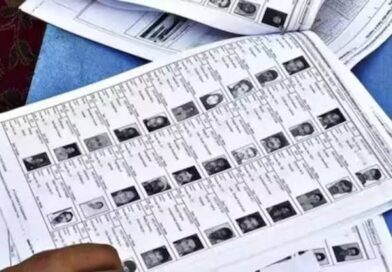 दिल्ली वोटर लिस्ट SIR रिवीजन: लालकृष्ण आडवाणी, मनीष सिसोदिया और सुब्रमण्यम स्वामी समेत कई दिग्गजों को चुनाव आयोग का नोटिस