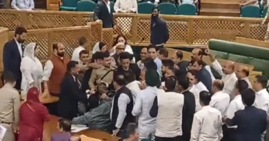 जम्मू-कश्मीर विधानसभा में स्टेटहुड प्रस्ताव पर हंगामा, BJP विधायक रंधावा को मार्शल ने बाहर निकाला