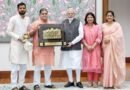 उत्तराखंड भाजपा प्रदेश अध्यक्ष महेंद्र भट्ट ने परिवार सहित की प्रधानमंत्री नरेंद्र मोदी से मुलाकात, बेटे की शादी का दिया निमंत्रण