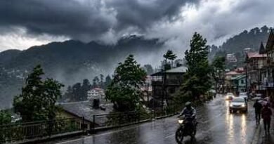 उत्तराखंड में भारी बारिश का अलर्ट, चार जिलों में स्कूल बंद; 26-27 सितंबर को रेड अलर्ट