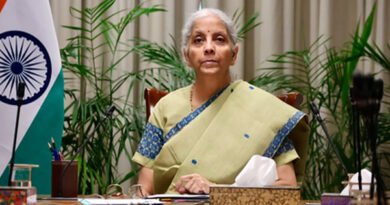 IDBI विनिवेश पर सियासी घमासान: राहुल गांधी के आरोपों पर वित्त मंत्री निर्मला सीतारमण का पलटवार