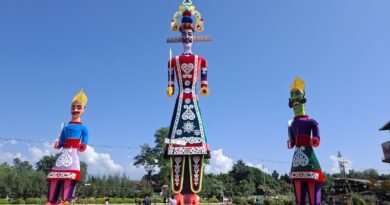 उत्तराखंड में विजयादशमी का उल्लास: देहरादून से लेकर खटीमा तक रावण दहन की धूम, मुस्लिम कारीगरों की मेहनत ने पेश की सामाजिक सौहार्द की मिसाल
