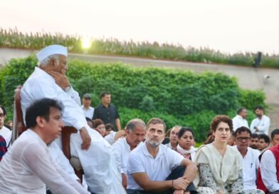 राजघाट पहुंचा विपक्ष का ‘वोट चोरी’ विरोध मार्च, राहुल-खड़गे ने संभाली कमान, तीसरे दिन भी जारी रहा प्रदर्शन