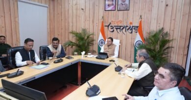 उत्तराखंड: बिजली निगमों की समीक्षा बैठक, 1,818 नए पदों पर भर्ती और खेल महाकुंभ स्थगित
