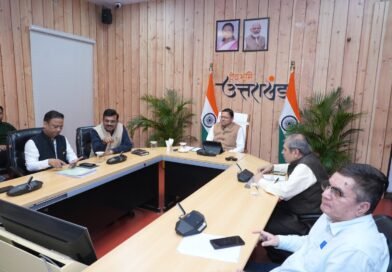 उत्तराखंड: बिजली निगमों की समीक्षा बैठक, 1,818 नए पदों पर भर्ती और खेल महाकुंभ स्थगित