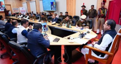 उत्तराखंड पुलिस को मिला नया स्वरूप: मुख्यमंत्री पुष्कर सिंह धामी ने नए गौरव चिह्नों और सेरेमोनियल वर्दी का किया अनावरण
