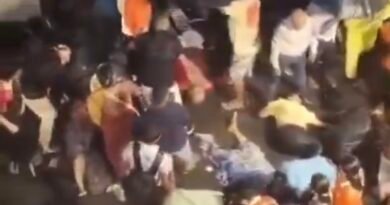 कोलकाता के चोरबागान दुर्गा पूजा पंडाल में मची भगदड़: बारिश और धक्का-मुक्की के बीच ढांचा टूटने से 17 श्रद्धालुओं की मौत, 40 से अधिक घायल