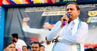 पश्चिम बंगाल की सियासत में भूचाल, विधायक हुमायूं कबीर ने राजनीति से संन्यास और इस्तीफे का किया ऐलान