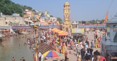 हरकी पैड़ी पर पांच दिन बाद फिर लौटी रौनक: गंगनहर की वार्षिक बंदी के बीच यूपी सिंचाई विभाग ने की गंगाजल की व्यवस्था